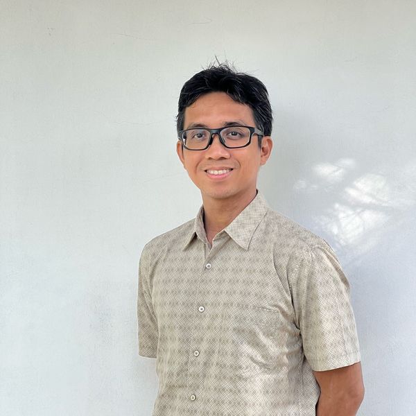 File:Rully.jpeg